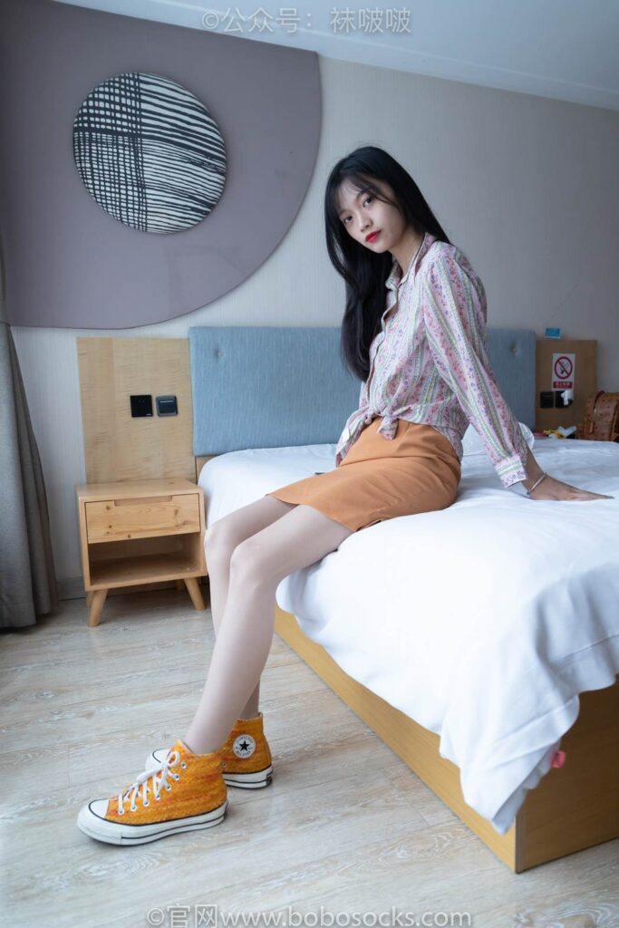 [BoBoSocks襪啵啵]NO.008 涵涵-帆布鞋、白色短棉襪、肉絲 [139P/1V/3.95GB]插圖1