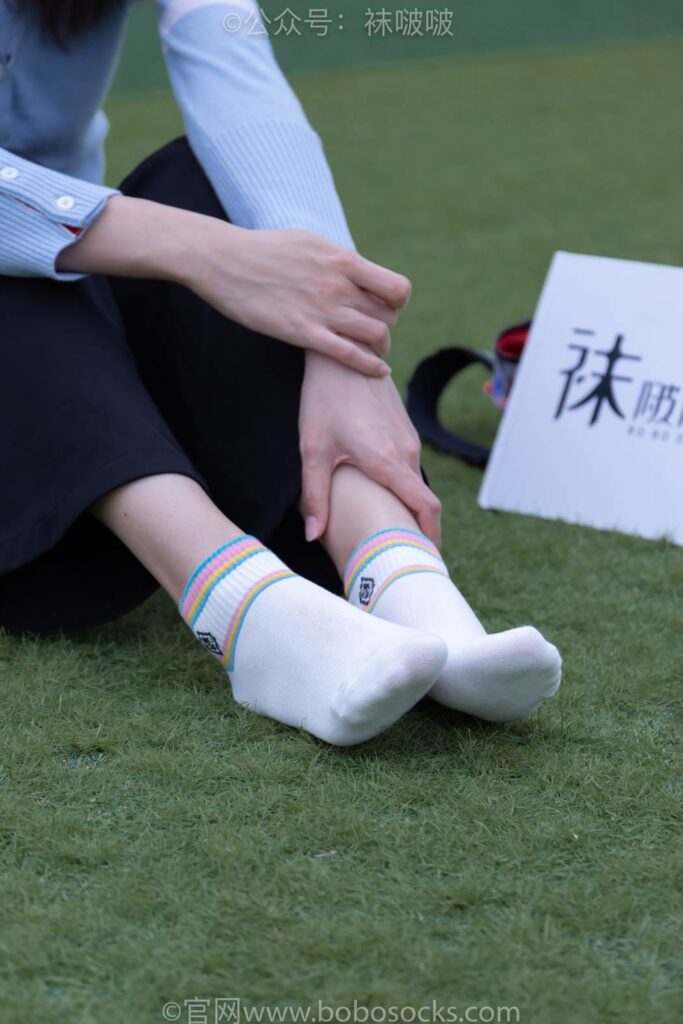 [BoBoSocks襪啵啵]NO.021 泡芙-板鞋、白棉襪、裸足 [131P/1V/3.12GB]插圖2