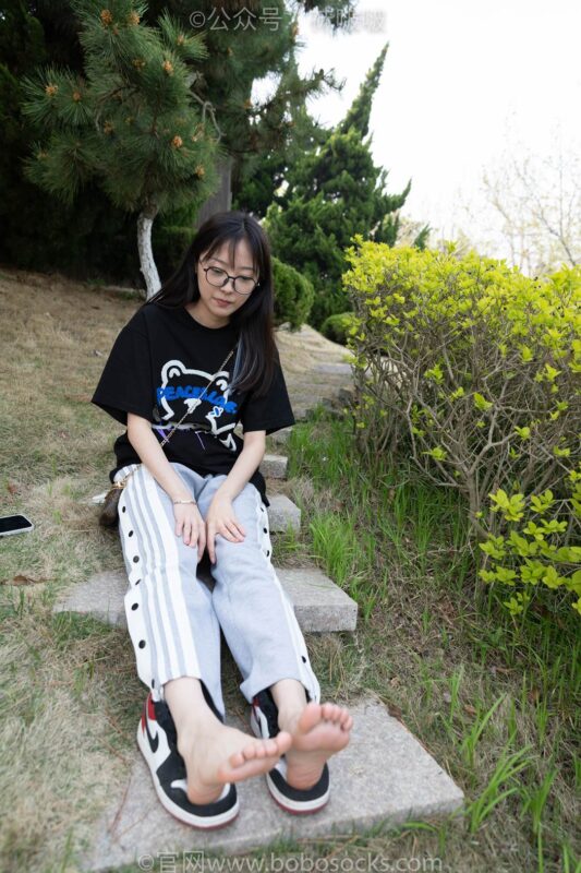 [BoBoSocks襪啵啵]NO.023 稚予-AJ、白色短棉襪、裸足 [119P/1V/3.22GB]-無料攝影圈