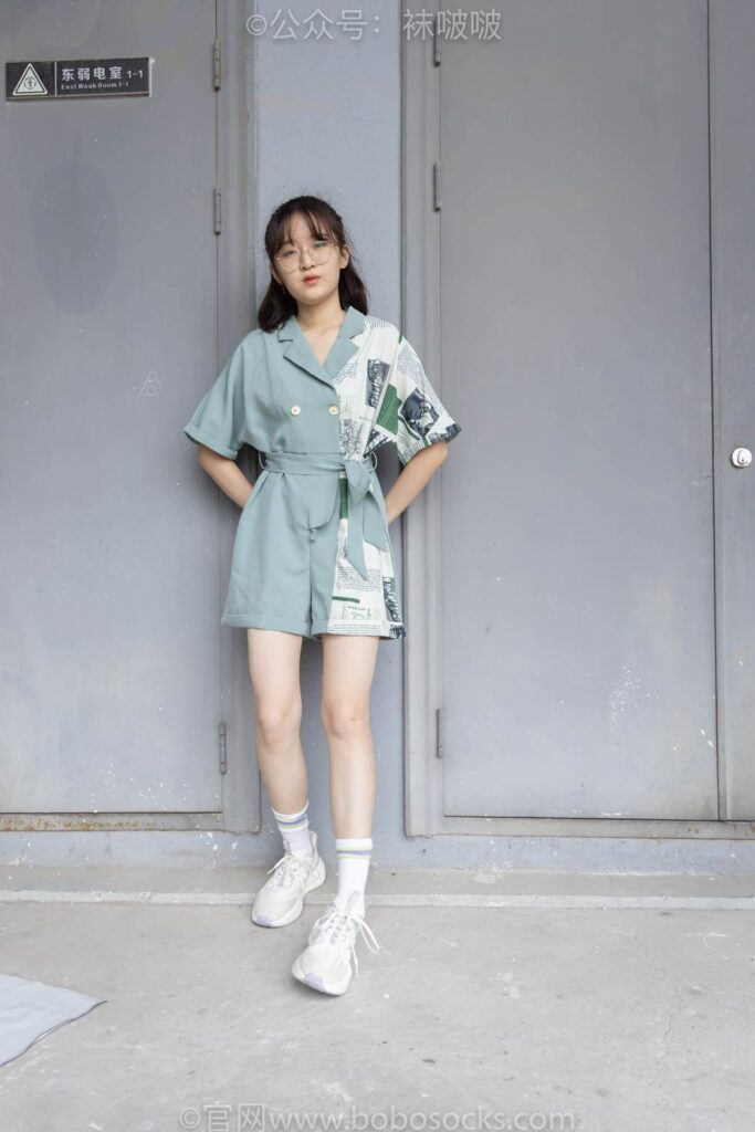 [BoBoSocks襪啵啵]NO.025 熊熊-安踏運動鞋、白色棉襪（踩臟）、裸足 [146P/1V/5.23GB]插圖2