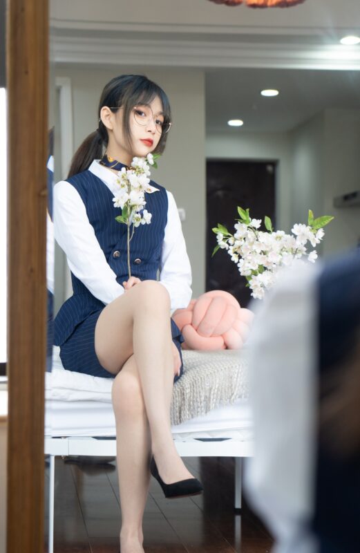 梨瑾瑾 NO.002 – 乘務(wù)員[20P/272MB]-無料攝影圈