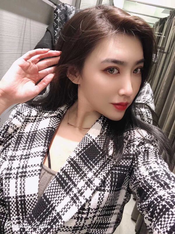 林子琳喵 002 微信朋友圈收費(fèi)資源合集打包2 [555P/34V/505MB]-無料攝影圈