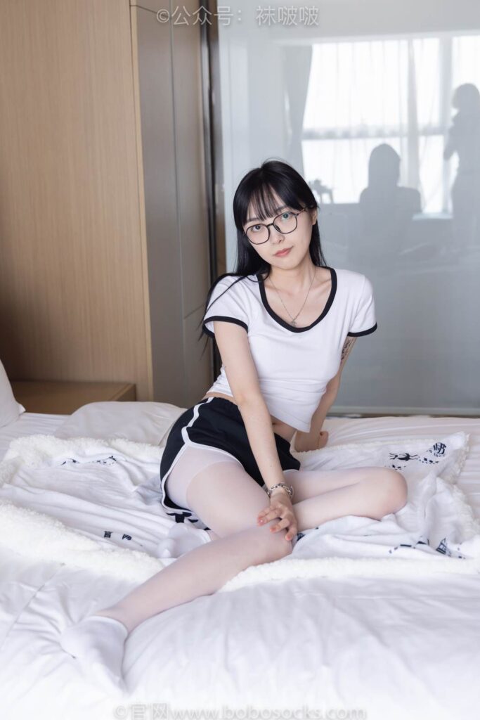 [BoBoSocks襪啵啵]NO.037 稚予-帆布鞋、短白棉襪、白絲 [136P/1V/6.47MB]插圖