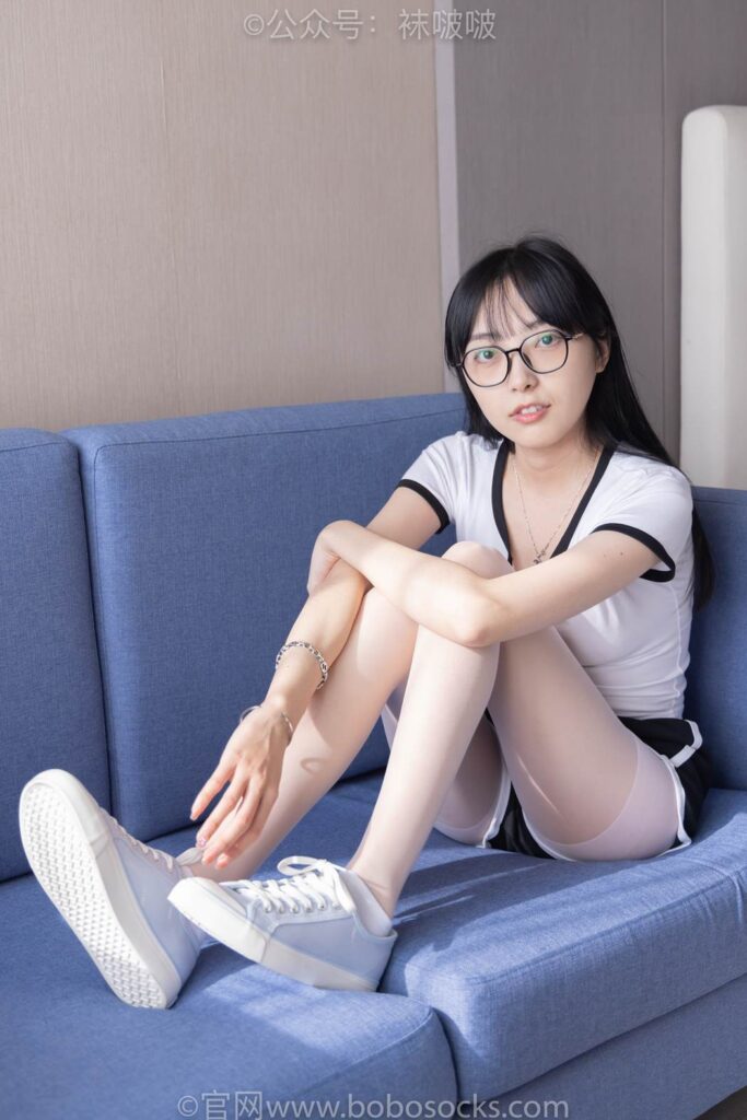 [BoBoSocks襪啵啵]NO.037 稚予-帆布鞋、短白棉襪、白絲 [136P/1V/6.47MB]插圖2