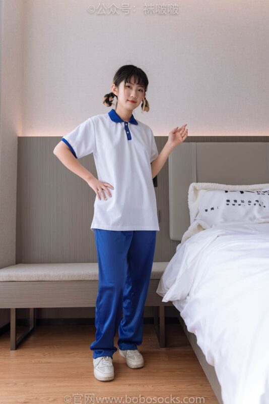 [BoBoSocks襪啵啵]NO.042 砂糖-校服、板鞋、白棉襪、油亮白絲 [139P/1V/6.72GB]-無料攝影圈