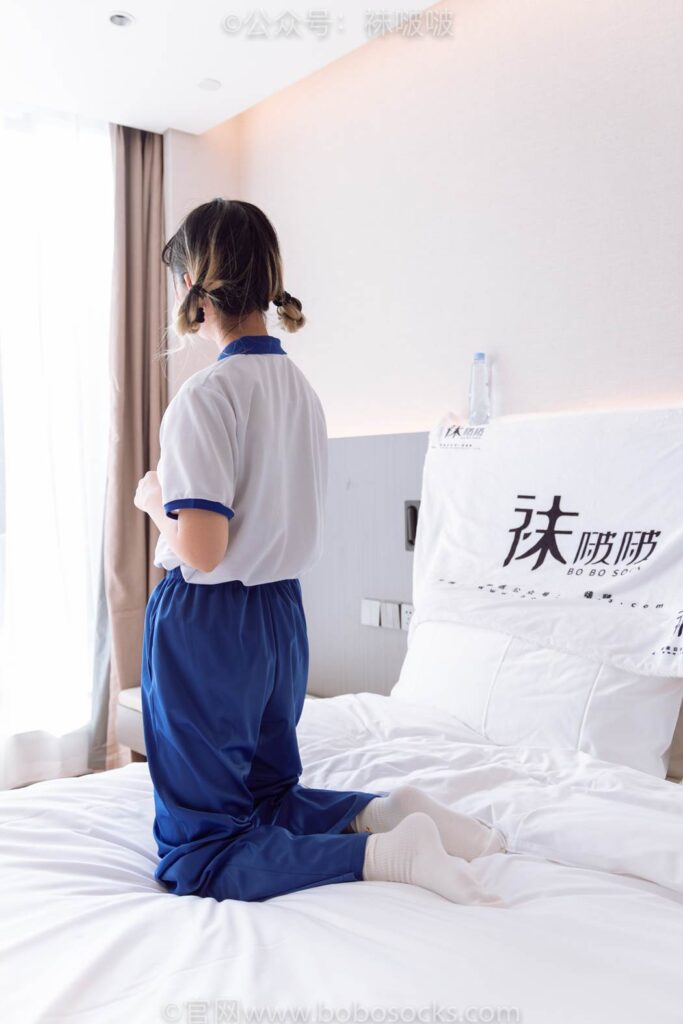 [BoBoSocks襪啵啵]NO.042 砂糖-校服、板鞋、白棉襪、油亮白絲 [139P/1V/6.72GB]插圖1