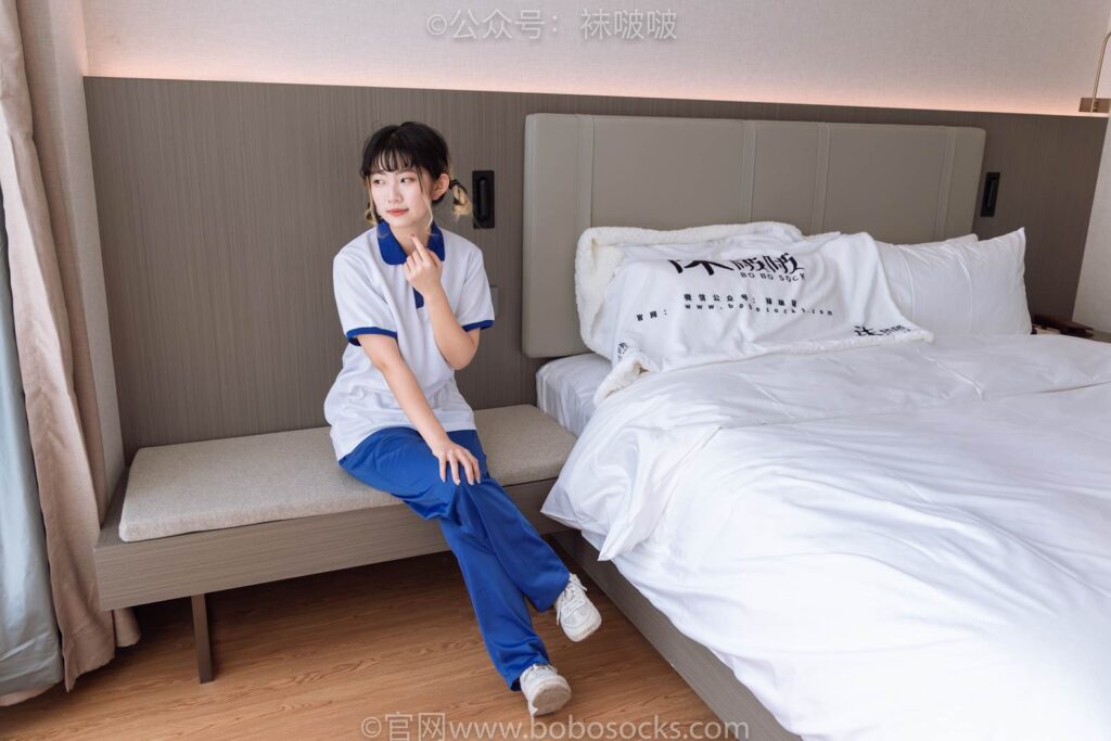 [BoBoSocks襪啵啵]NO.042 砂糖-校服、板鞋、白棉襪、油亮白絲 [139P/1V/6.72GB]插圖2