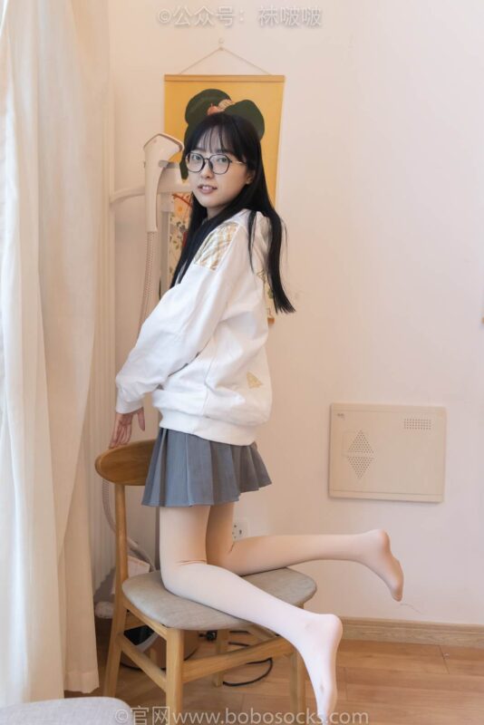 [BoBoSocks襪啵啵]NO.047 稚予-皮鞋、厚肉絲 [131P/1V/7.17GB]-無料攝影圈