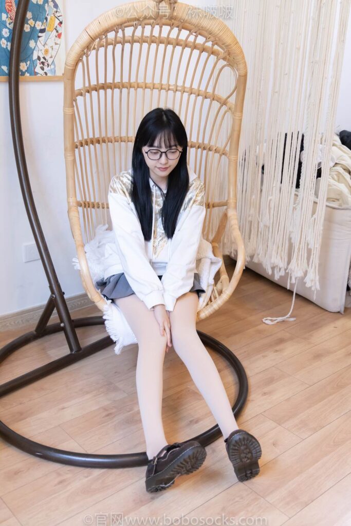 [BoBoSocks襪啵啵]NO.047 稚予-皮鞋、厚肉絲 [131P/1V/7.17GB]插圖1