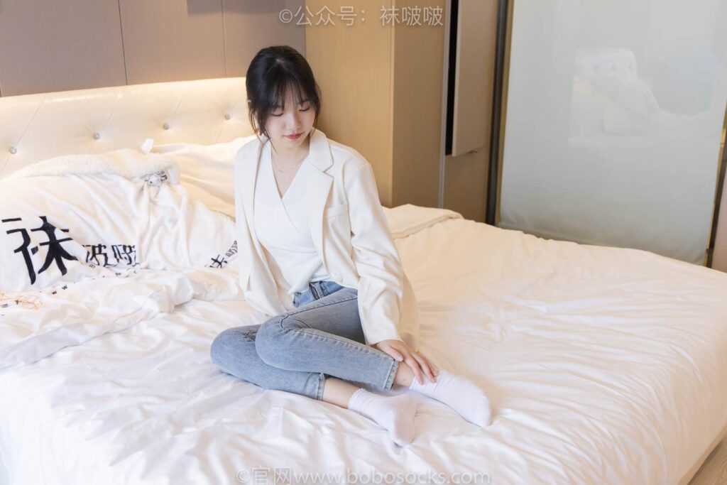 [BoBoSocks襪啵啵]NO.050 小甜豆-高跟長靴、白棉襪 [175P/1V/8.02GB]插圖1