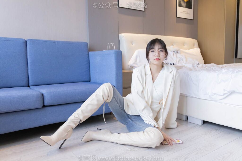 [BoBoSocks襪啵啵]NO.050 小甜豆-高跟長靴、白棉襪 [175P/1V/8.02GB]插圖2