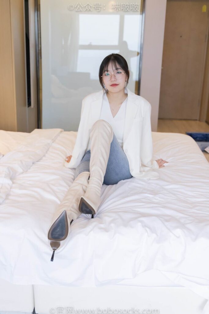 [BoBoSocks襪啵啵]NO.050 小甜豆-高跟長靴、白棉襪 [175P/1V/8.02GB]插圖3