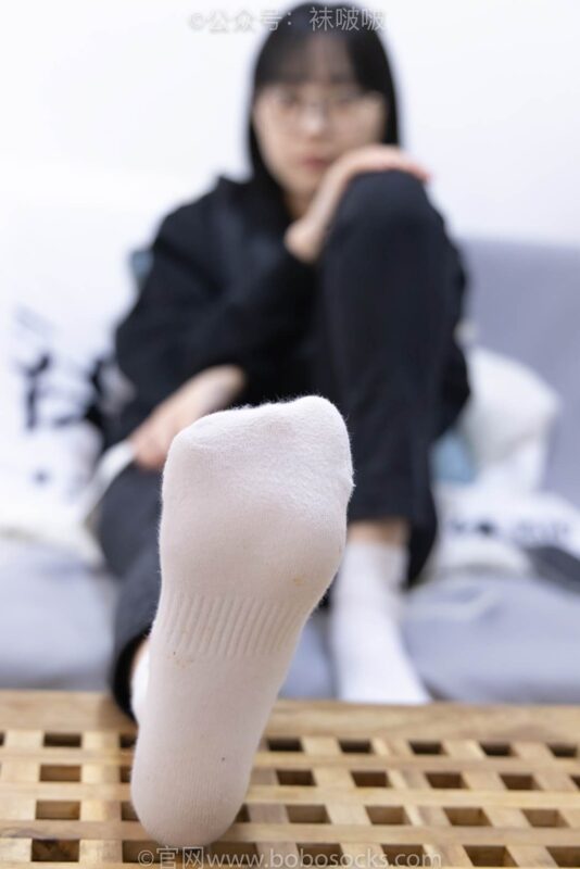 [BoBoSocks襪啵啵]NO.061 稚予-短靴、白棉襪、裸足 [145P/1V/6.96GB]-無料攝影圈