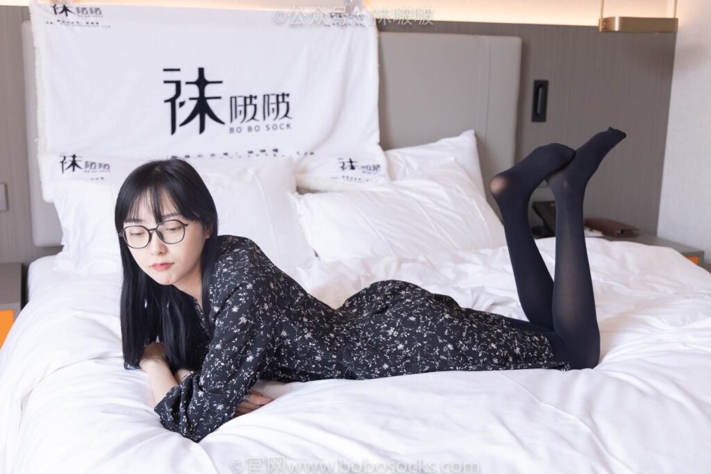 [BoBoSocks襪啵啵]NO.064 稚予-平底鞋、厚黑絲 [137P/1V/6.37GB]插圖1
