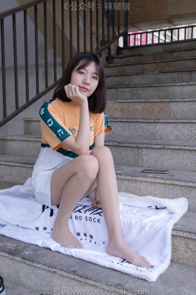 [BoBoSocks襪啵啵]NO.069 小甜豆-vans板鞋、白棉襪、肉絲 [135P/1V/7.78GB]插圖3