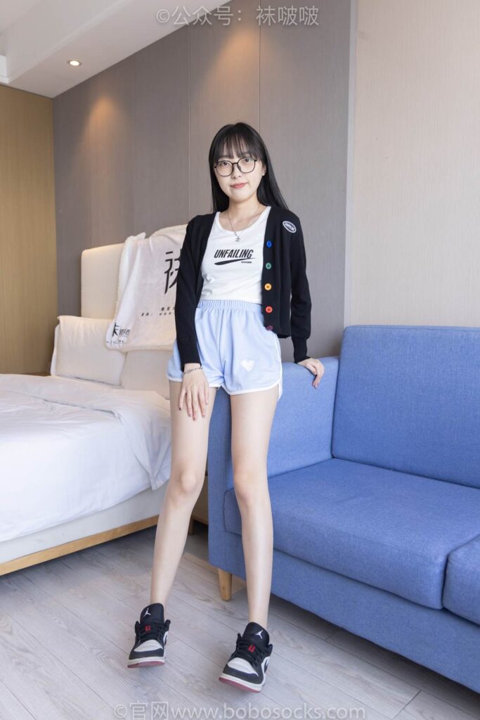 [BoBoSocks襪啵啵]NO.081 稚予- AJ、淺黃色短棉襪、淺藍(lán)色短棉襪、裸足 [145P/1V/5.94GB]插圖1