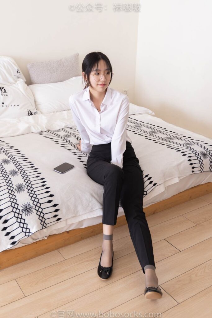 [BoBoSocks襪啵啵]NO.085 小甜豆-平底鞋、短灰絲、短肉絲[140P/1V/6.65GB]插圖1