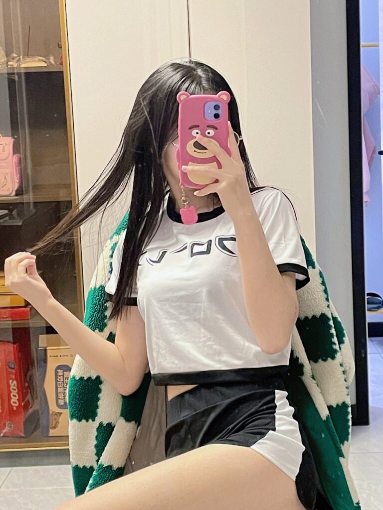 大學(xué)生鎂足，福利第二期（你懂的），性感妹妹純欲照片！[178P/1.23G]插圖