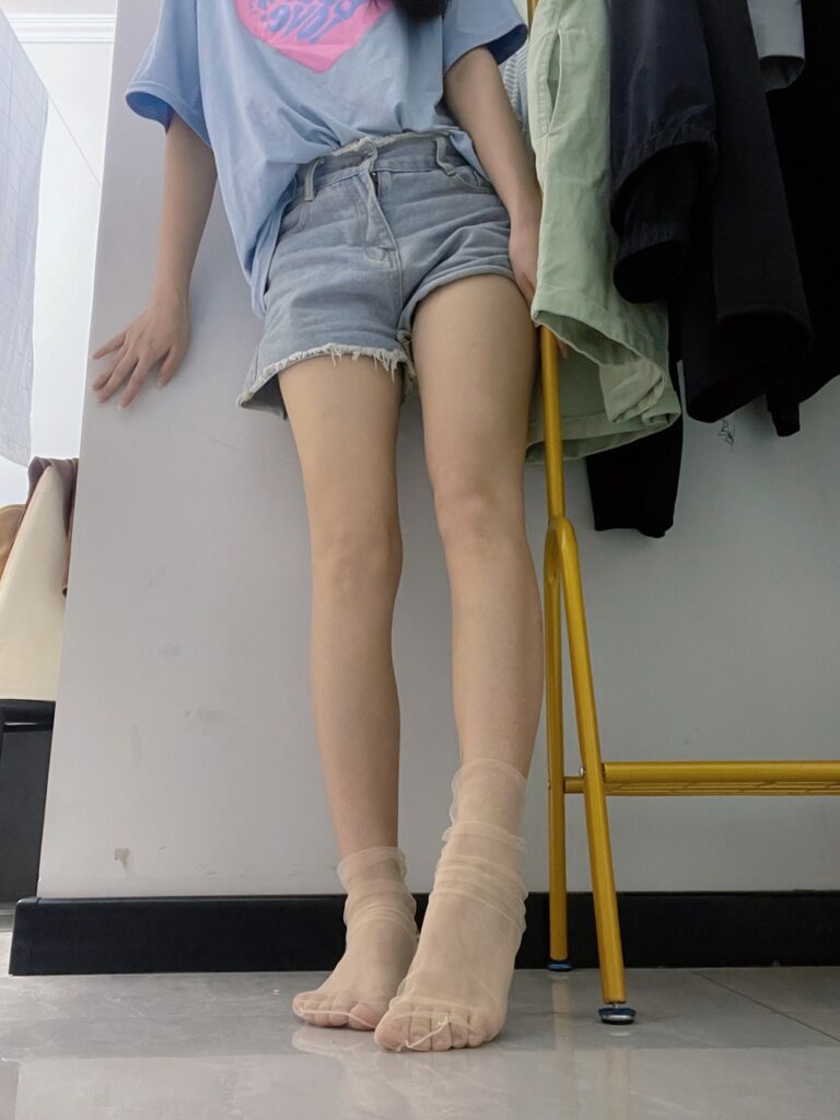 大學(xué)生鎂足，居家第二期，日常生活可愛jiojio，記錄每天不同襪子 [220P/1.61G]插圖1