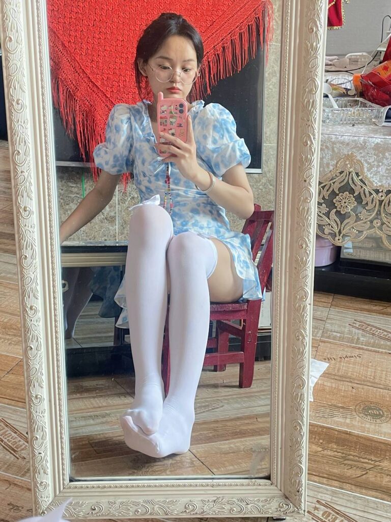 大學(xué)生鎂足，居家第二期，日常生活可愛jiojio，記錄每天不同襪子 [220P/1.61G]插圖3