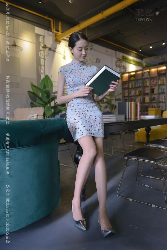 [IESS異思趣向]耽絲?033 《耽絲》優(yōu)雅的本色 [97P/158MB]-無料攝影圈