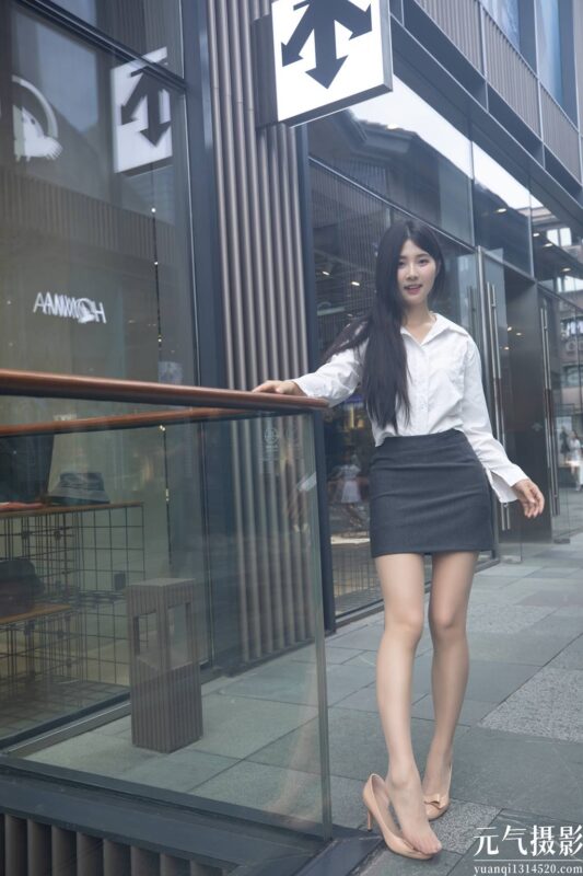 元氣攝影 005 巧兒 商業(yè)街玉女 [46P/256M]-無料攝影圈