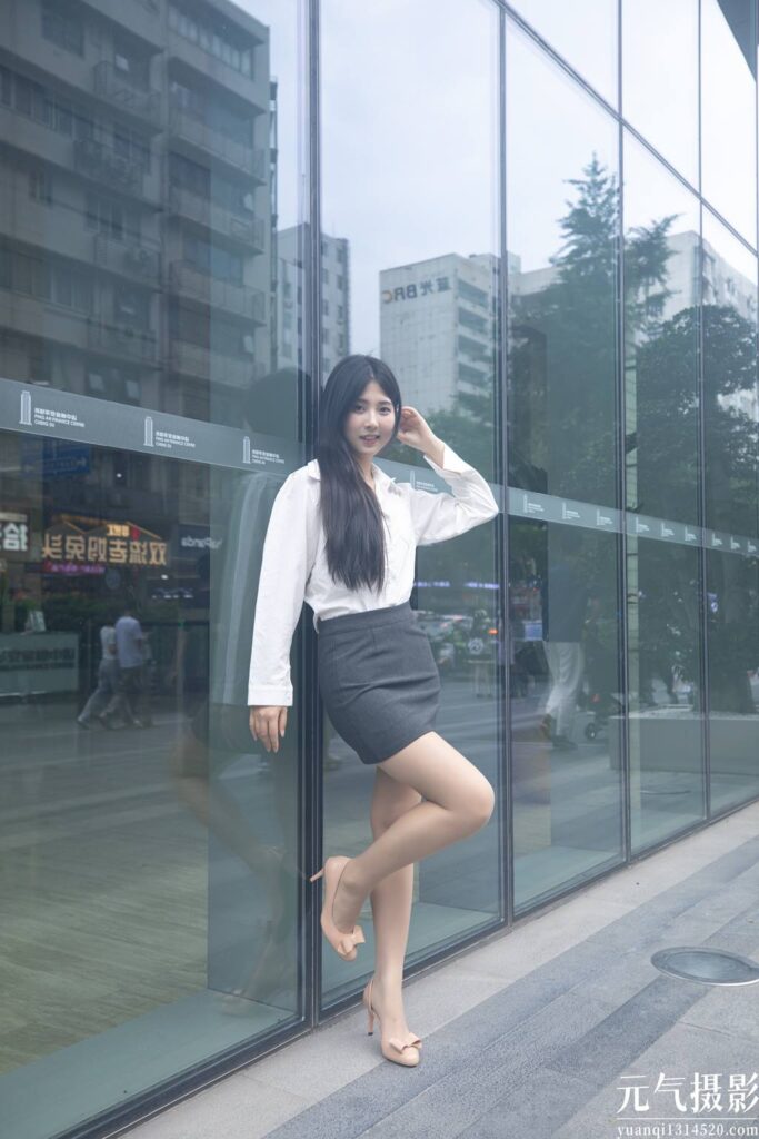 元氣攝影 005 巧兒 商業(yè)街玉女 [46P/256M]插圖3