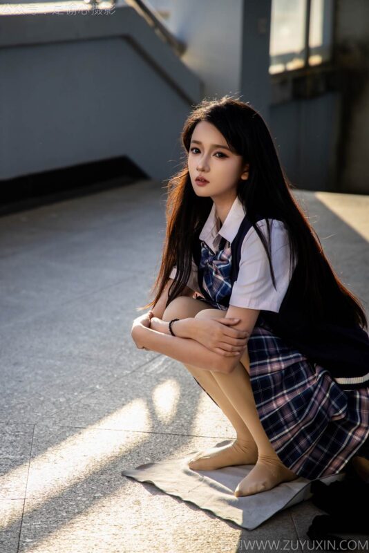 足愉心 NO.019 果醬（搭配：JK制服、小皮鞋、黑色絲襪、肉色打底褲）[109P/2V/10.9GB]-無(wú)料攝影圈