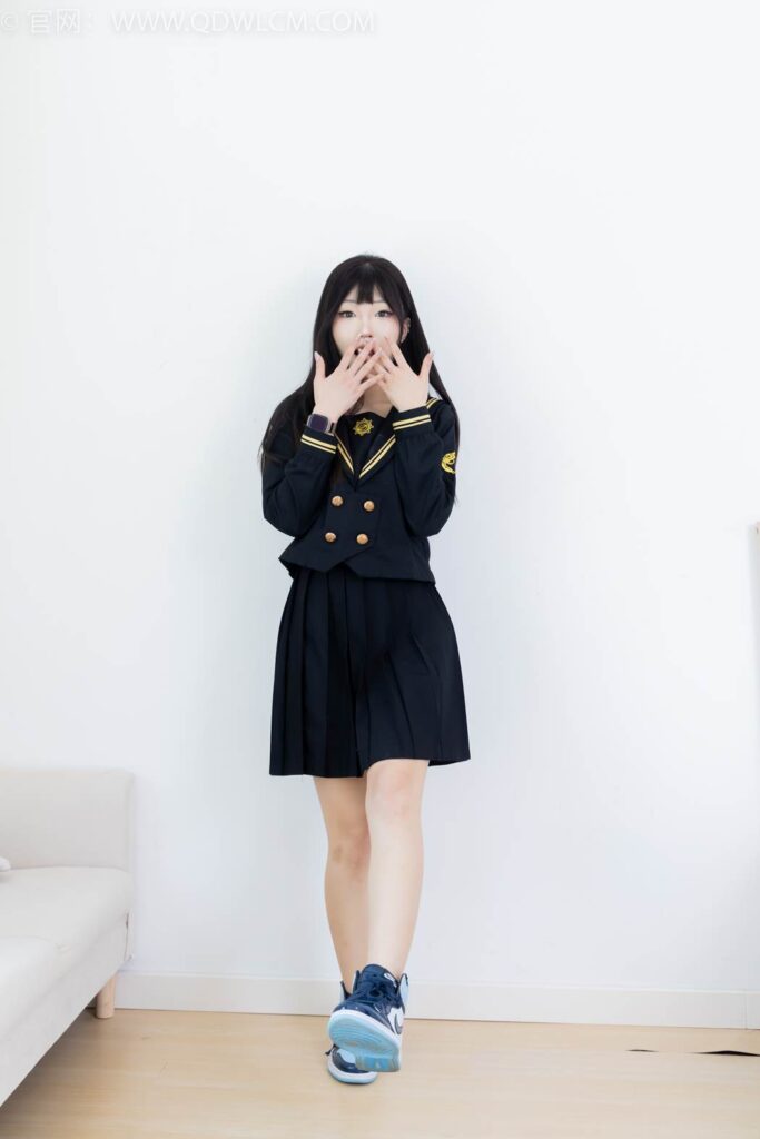 物戀傳媒 NO.2423 嘟嘟-JK制服、板鞋、白色蕾絲船襪、裸足[150P/1V/3.66GB]插圖1