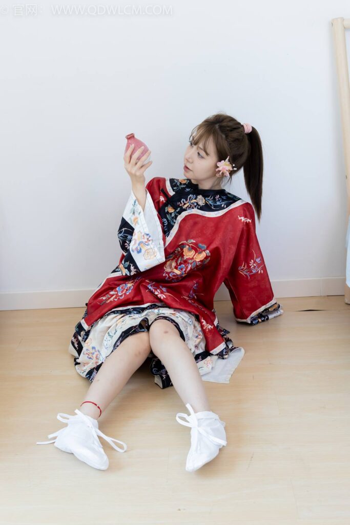 物戀傳媒 NO.2429 小曦-漢服、布鞋、足袋、白棉襪[197P/1V/3.84GB]插圖3