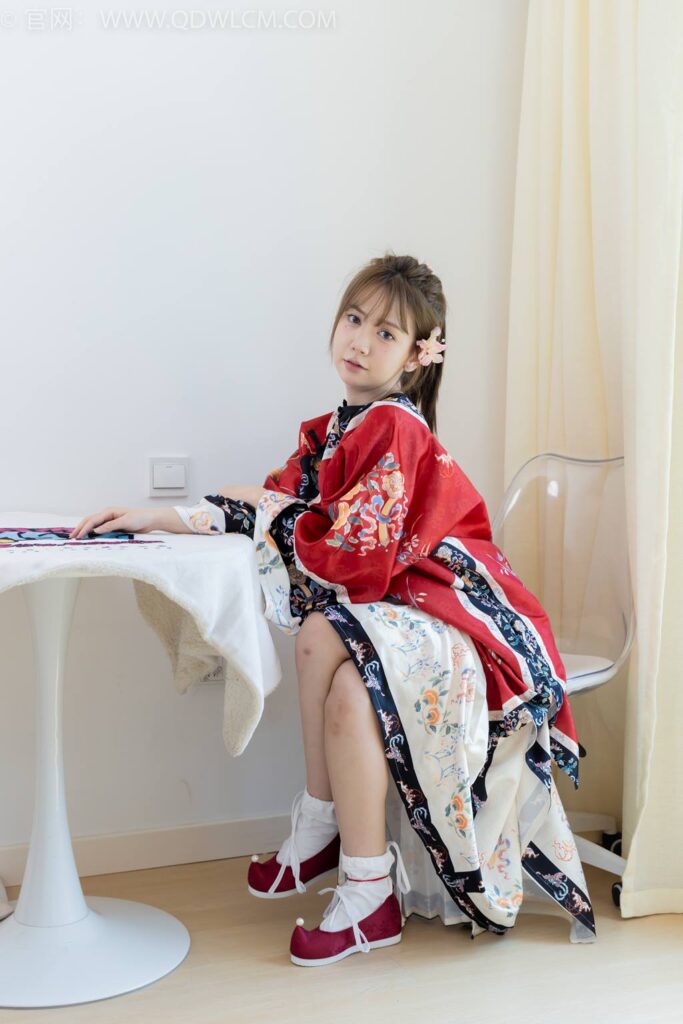 物戀傳媒 NO.2429 小曦-漢服、布鞋、足袋、白棉襪[197P/1V/3.84GB]插圖2