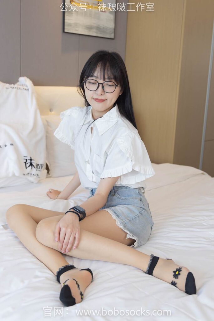 [BoBoSocks襪啵啵]NO.097 稚予-板鞋、玻璃絲短襪、肉絲[140P/1V/3.64GB]插圖3