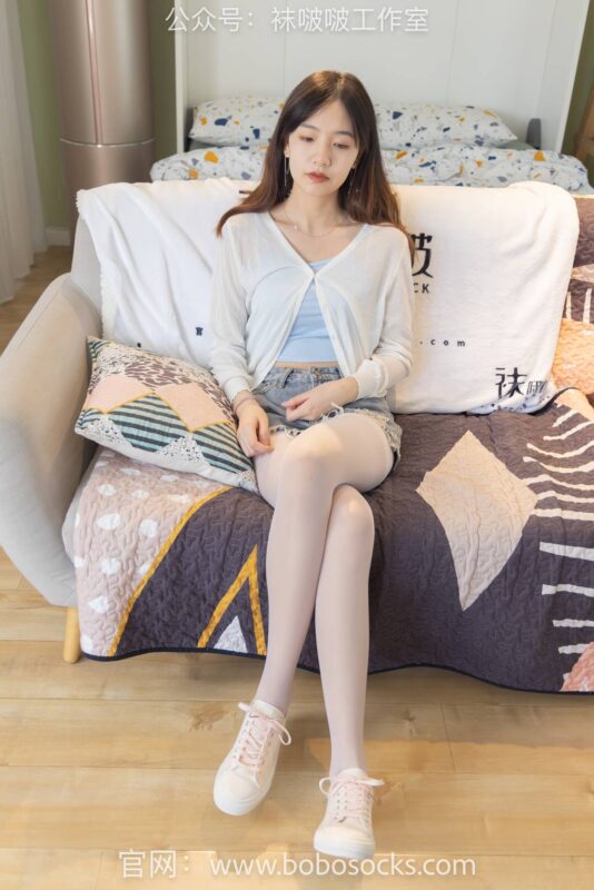 [BoBoSocks襪啵啵]NO.102 小甜豆-板鞋、白絲[140P/1V/5.37GB]-無料攝影圈