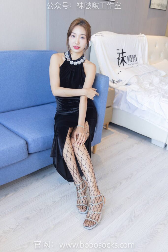 [BoBoSocks襪啵啵]NO.113 果果-高跟鞋、黑色網(wǎng)襪[141P/1V/5.67GB]插圖1
