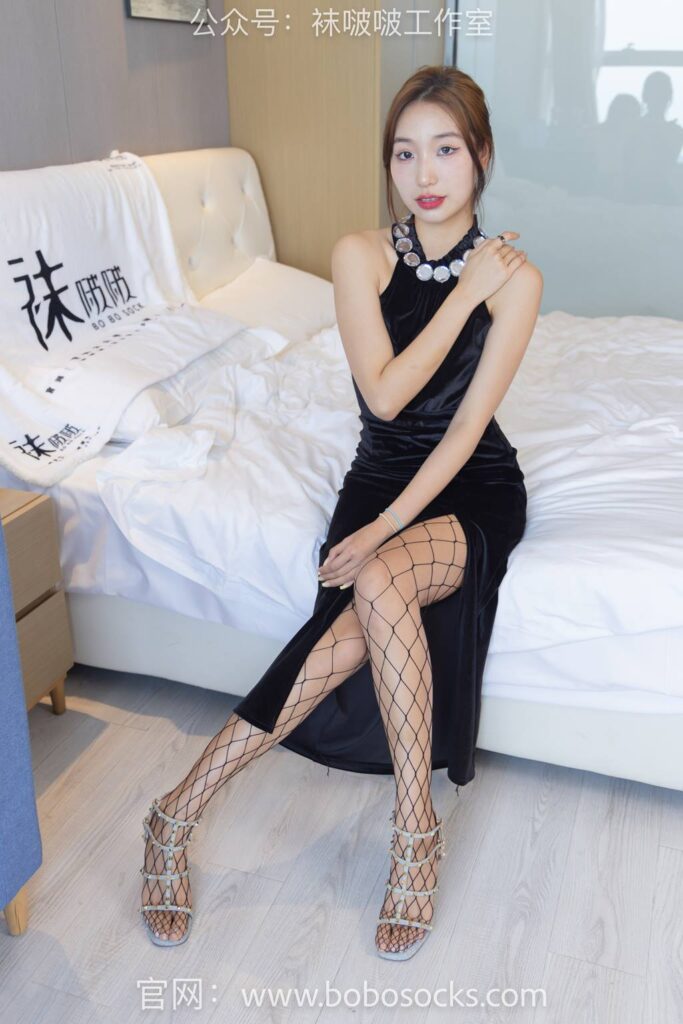 [BoBoSocks襪啵啵]NO.113 果果-高跟鞋、黑色網(wǎng)襪[141P/1V/5.67GB]插圖2