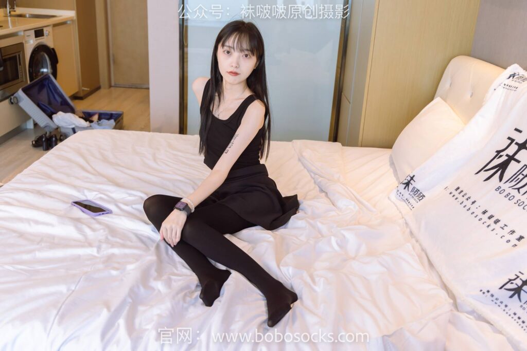 [BoBoSocks襪啵啵]NO.130 稚予-兩雙穿臟籃球鞋、厚黑絲[145P/1V/5.91GB]插圖