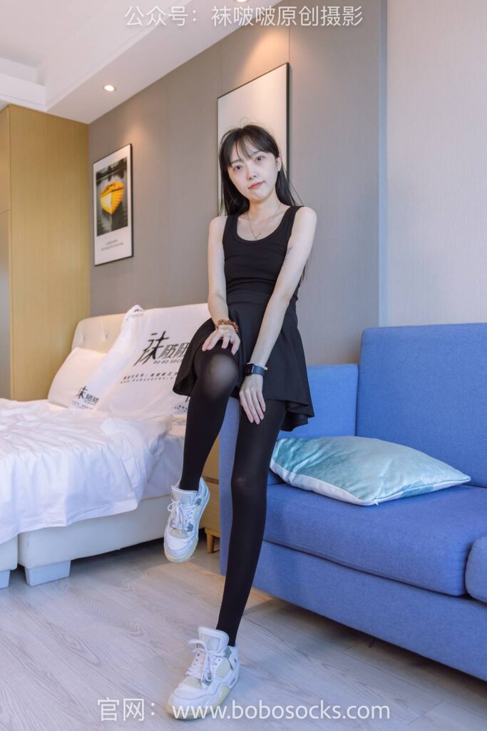 [BoBoSocks襪啵啵]NO.130 稚予-兩雙穿臟籃球鞋、厚黑絲[145P/1V/5.91GB]插圖1