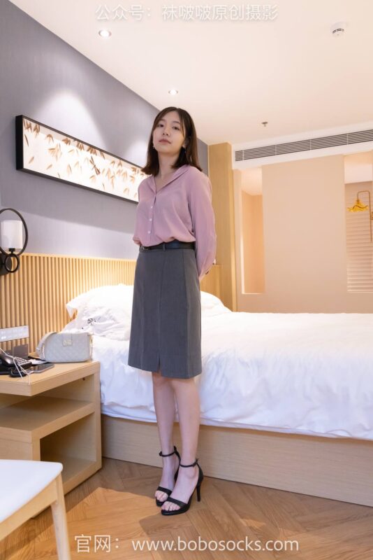 [BoBoSocks襪啵啵]NO.142 小甜豆-高跟鞋、高跟涼鞋、肉絲、裸足[140P/1V/7.78GB]-無料攝影圈