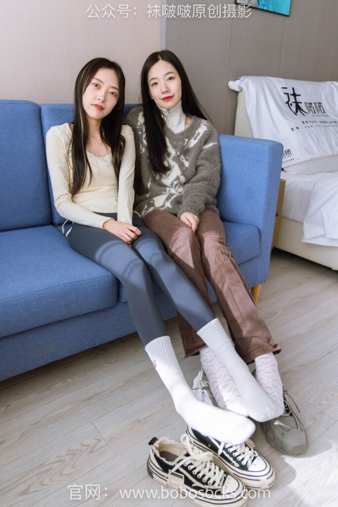 [BoBoSocks襪啵啵]NO.166 小甜豆稚予-板鞋、運(yùn)動(dòng)鞋、高跟鞋、白棉襪、藍(lán)絲[218P/1V/7.66GB]插圖3