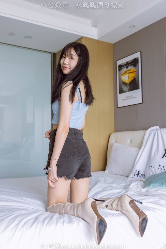 [BoBoSocks襪啵啵]NO.174 小甜豆-高跟長(zhǎng)靴、白棉襪、裸足[178P/1V/6.44GB]插圖