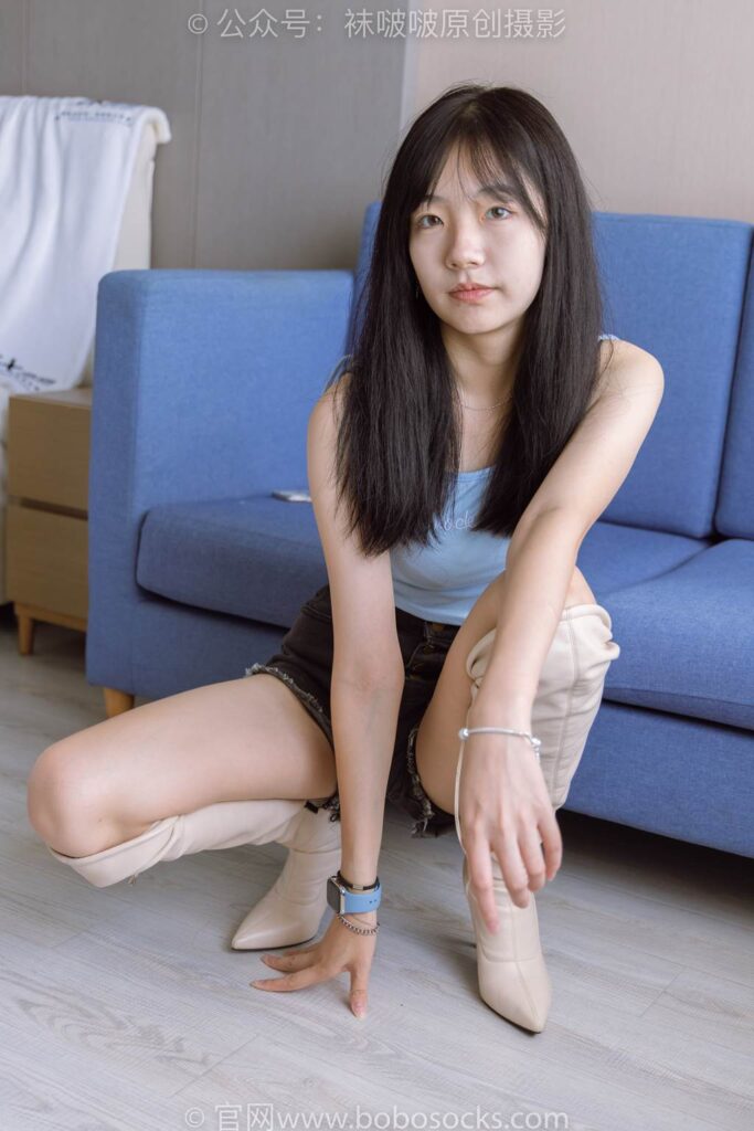 [BoBoSocks襪啵啵]NO.174 小甜豆-高跟長(zhǎng)靴、白棉襪、裸足[178P/1V/6.44GB]插圖2