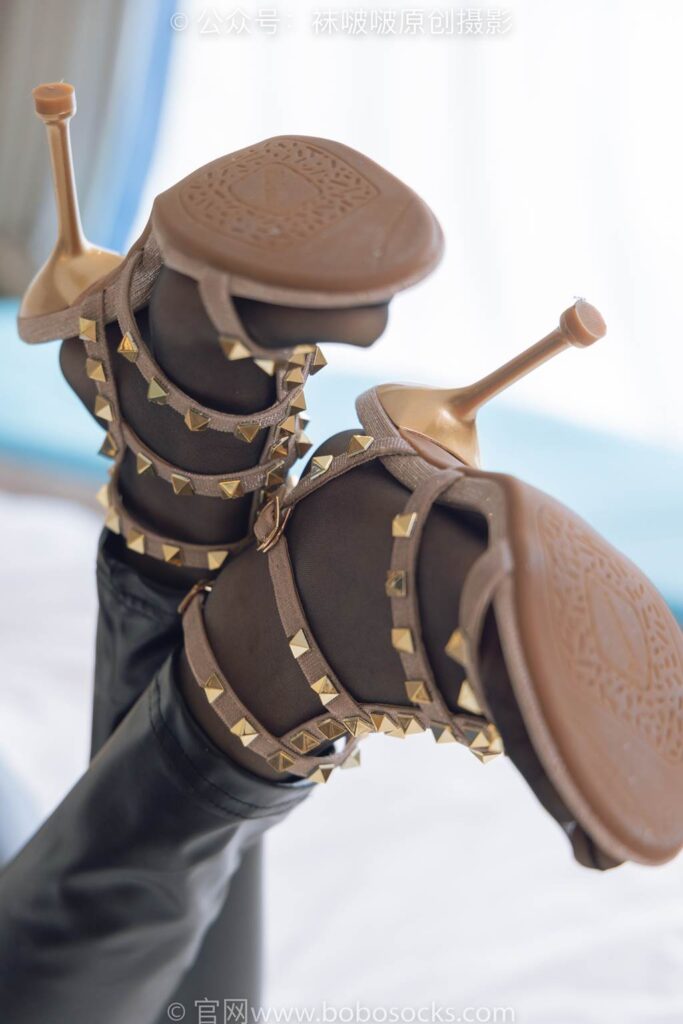 [BoBoSocks襪啵啵]NO.191 小甜豆-高跟鞋、黑絲、皮褲褲里絲[140P/1V/5.78GB]插圖3