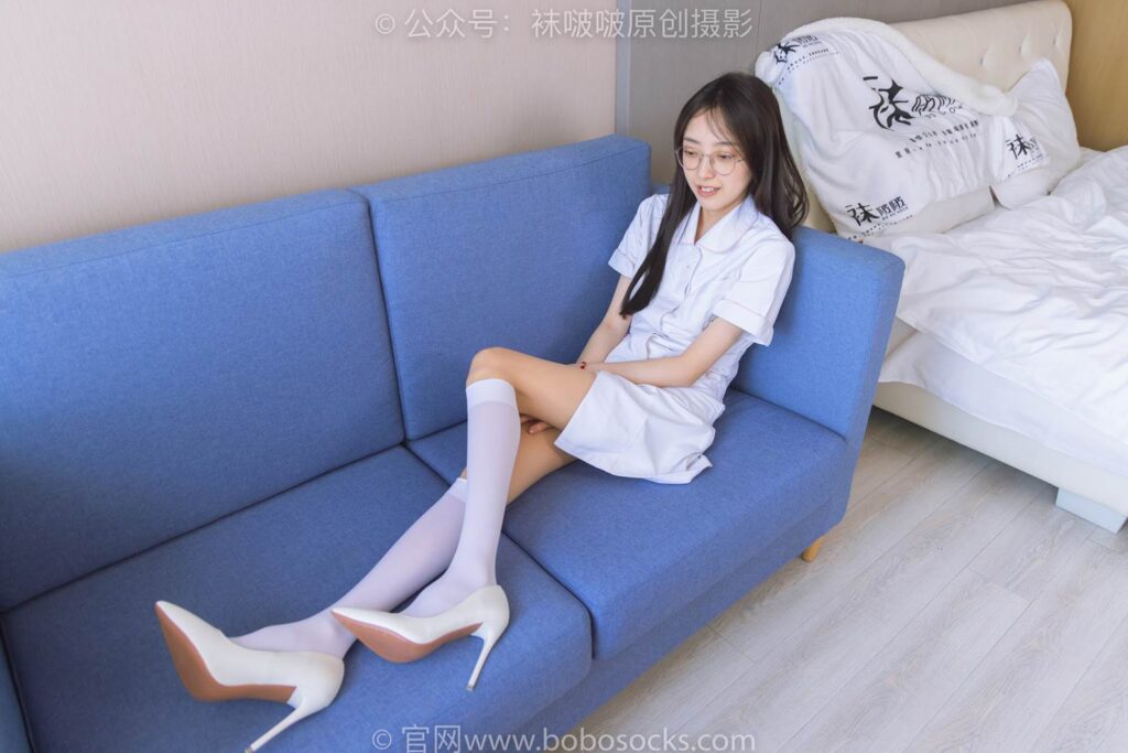 [BoBoSocks襪啵啵] NO.196 稚予-高跟鞋、白絲小腿襪、肉絲、護(hù)士裝（花絮版）[139P/1V/5.52GB]插圖2