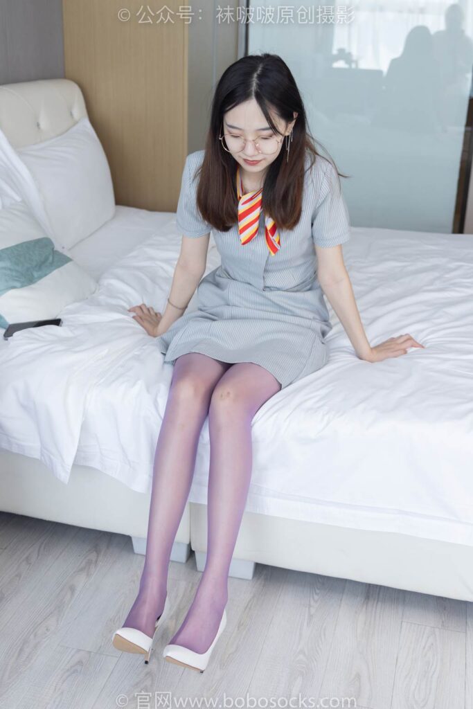 [BoBoSocks襪啵啵]NO.205 小甜豆-白色高跟鞋、紫色油亮絲襪[140P/1V/5.57GB]插圖1