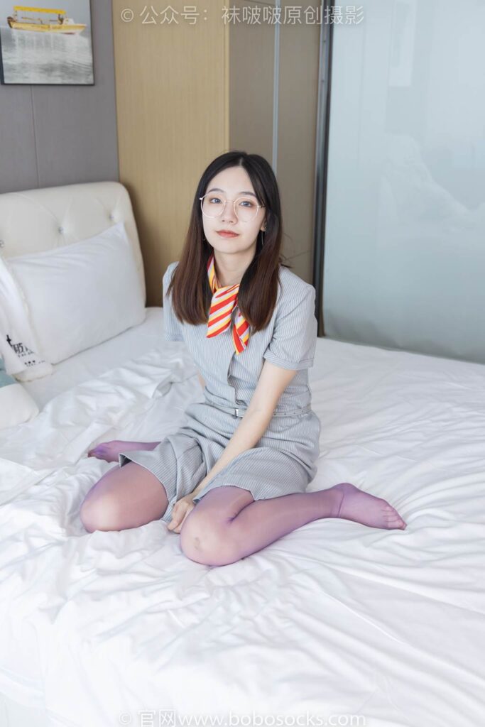 [BoBoSocks襪啵啵]NO.205 小甜豆-白色高跟鞋、紫色油亮絲襪[140P/1V/5.57GB]插圖