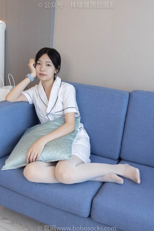[BoBoSocks襪啵啵]NO.206 小甜豆-綁帶涼鞋、白絲大腿襪、小護(hù)士服[142P/1V/5.78GB]-無(wú)料攝影圈