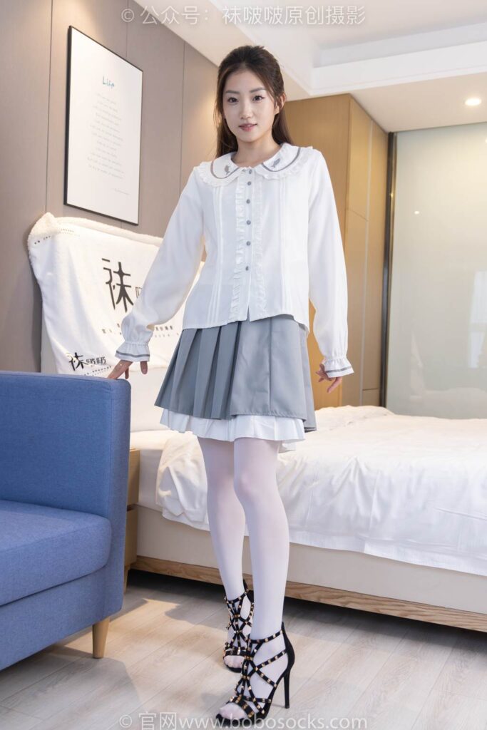 [BoBoSocks襪啵啵]NO.211 小沫-高跟鞋、厚白絲[142P/1V/5.59GB]插圖1