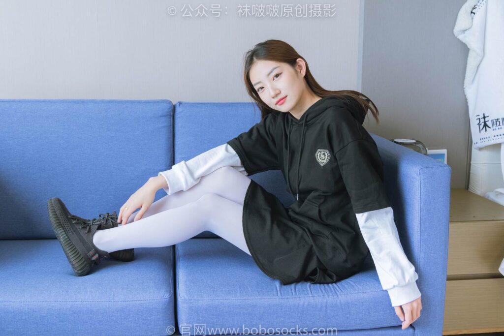 [BoBoSocks襪啵啵]NO.214 小沫-黑色運動鞋、厚白絲[142P/1V/5.49GB]插圖2