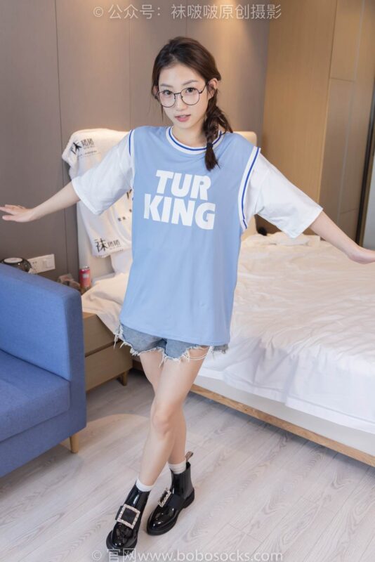 [BoBoSocks襪啵啵]NO.217 小沫-高跟鞋、皮鞋、短肉絲、自然穿臟白棉襪[150P/1V/6.03GB]-無料攝影圈