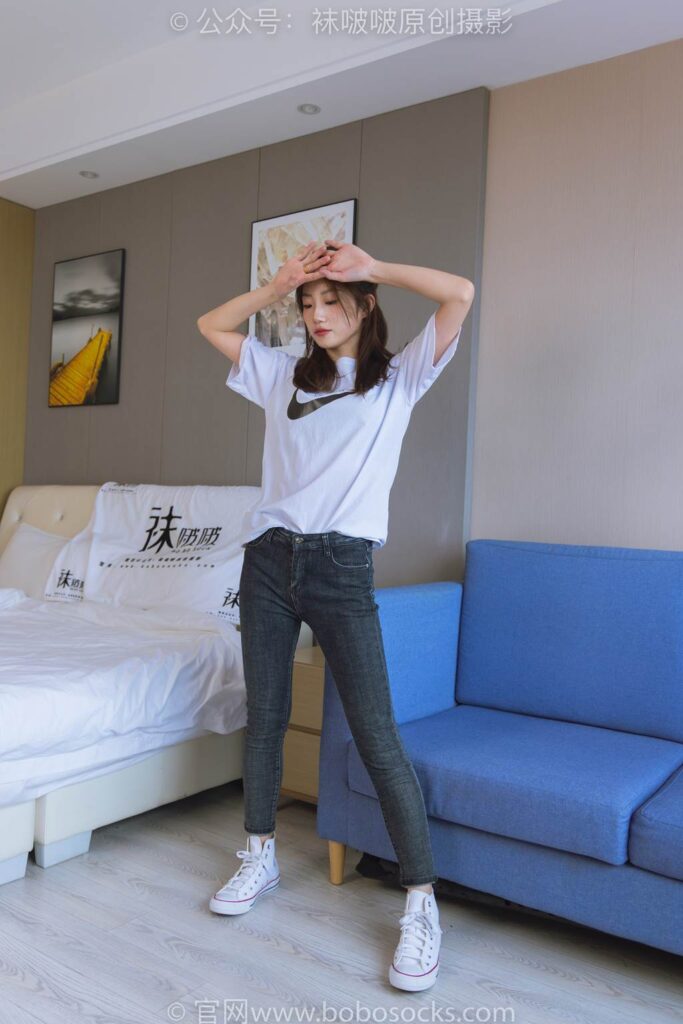 [BoBoSocks襪啵啵]NO.220 小沫-兩雙板鞋、短肉絲、裸足[140P/1V/5.98GB]插圖1